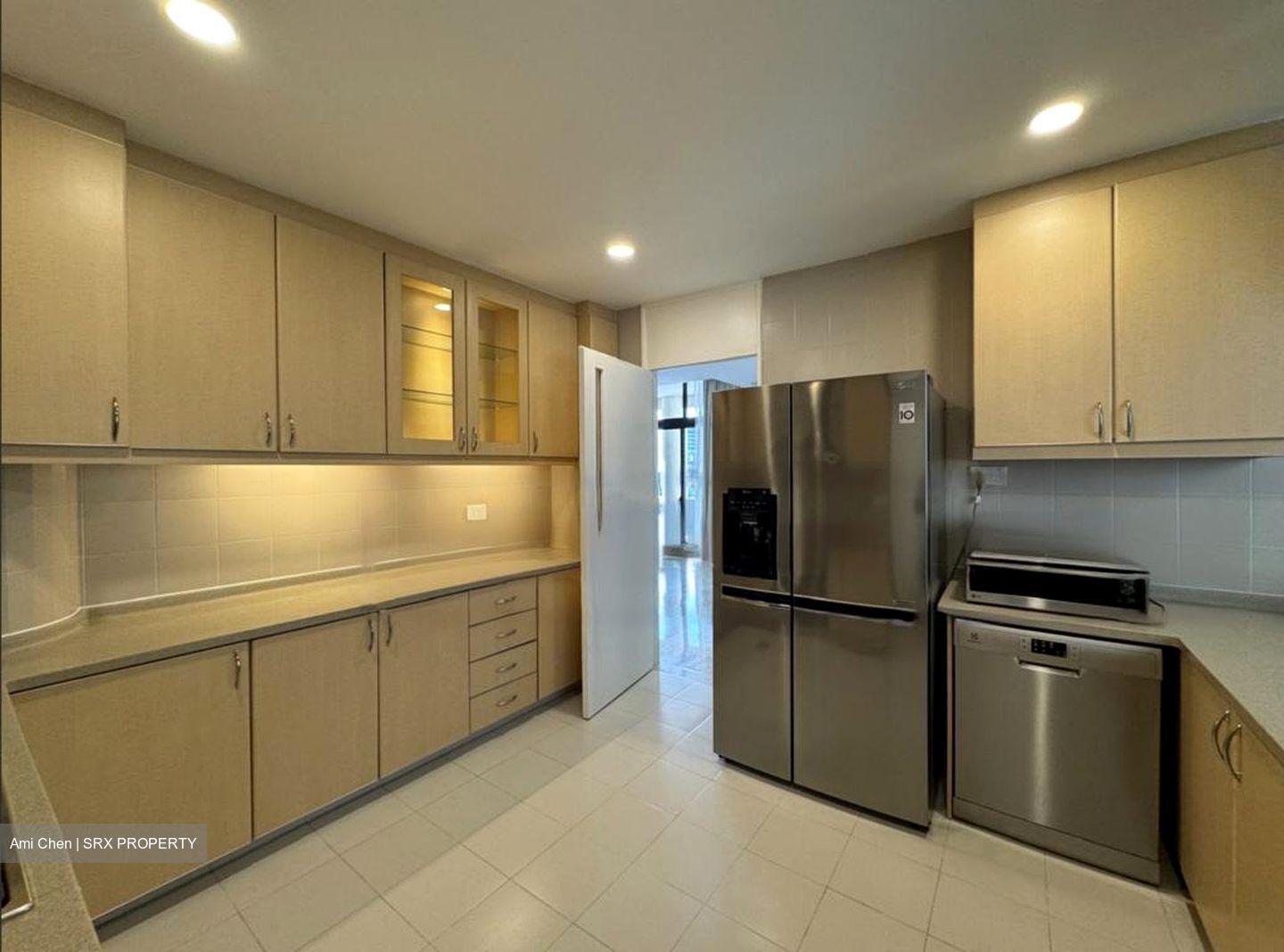 The Colonnade (D10), Condominium #458552821